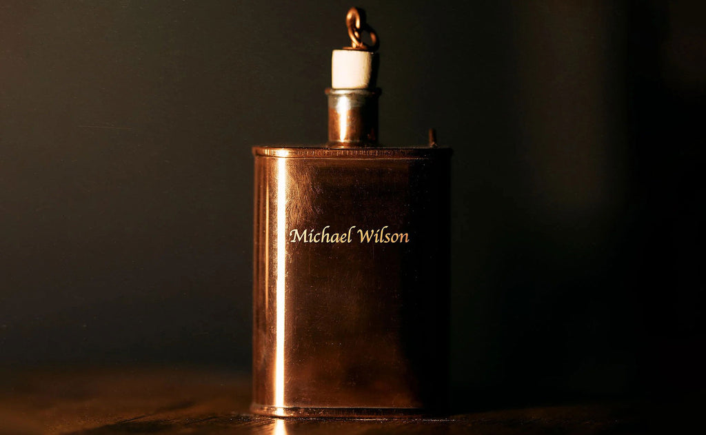 Crafting the Perfect Flask Gift: Flask Engraving