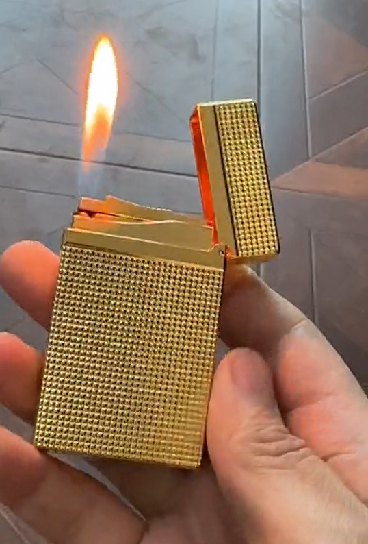 Indulge in the art of the flame with Royale, the new flagship lighter. Arriving soon.
