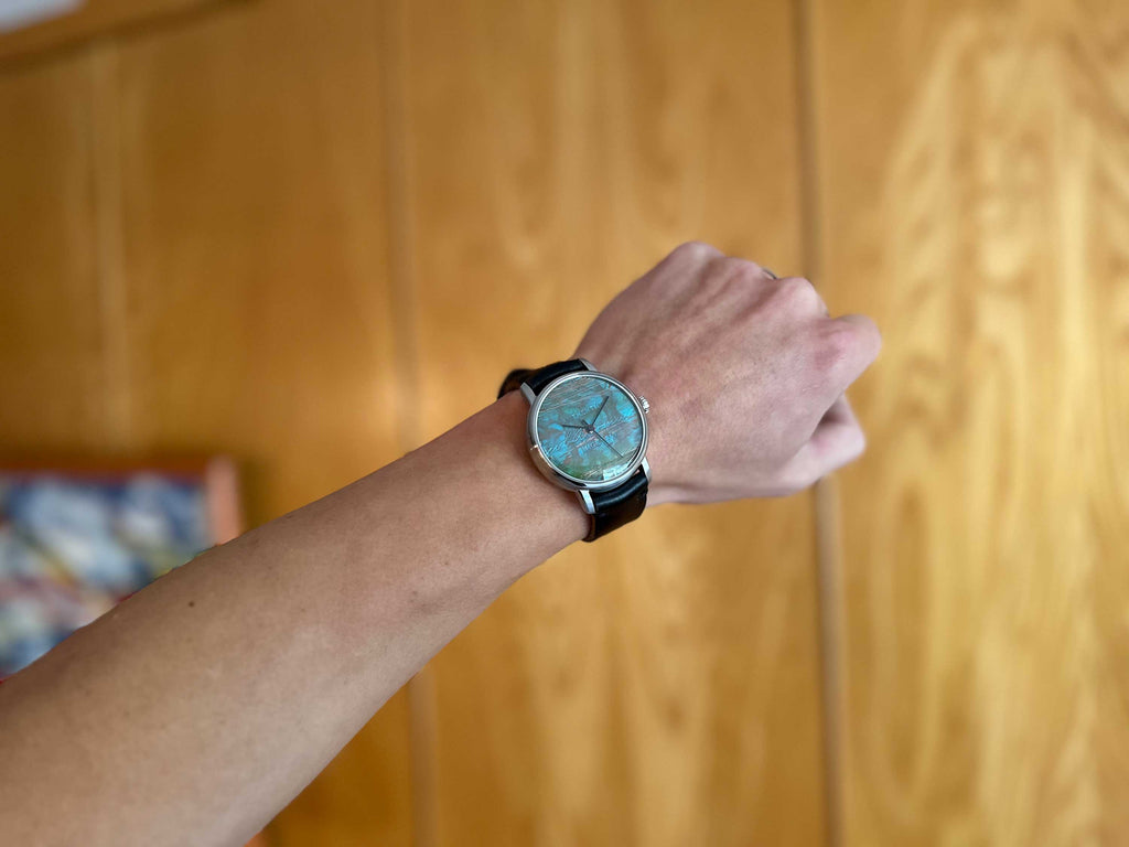 Reloj de lujo a medida Once in a Blue Moon™ de 41 mm | Esfera de cobre pátina.